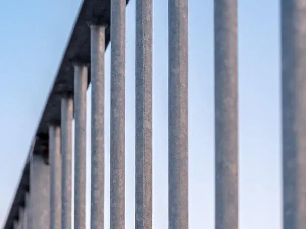 Painting exterior metal