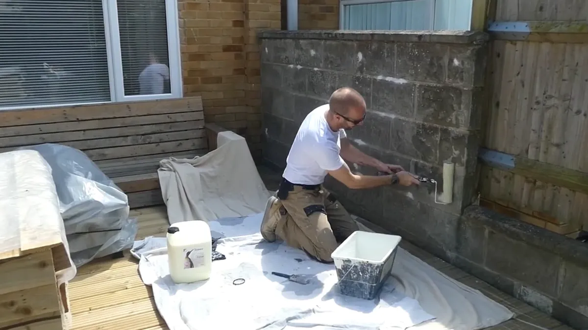 Applying a stablising solution